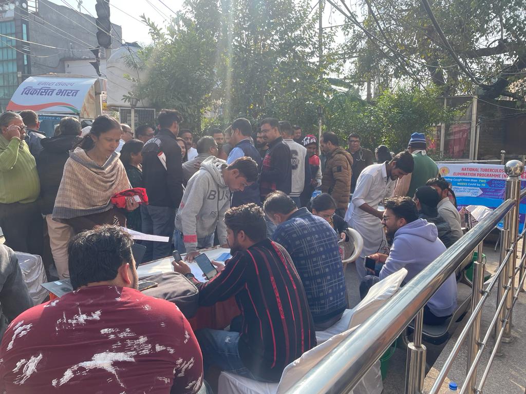 'Viksit Bharat Sankalp Yatra draws large crowds in Jammu’s city-centre amid growing enthusiasm'